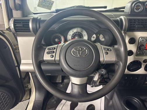Iceberg 2012 Toyota FJ Cruiser Base