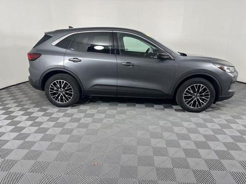 Carbonized Gray Metallic 2023 Ford Escape Active