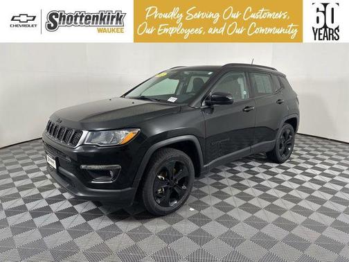 Diamond Black Crystal Pearlcoat 2021 Jeep Compass Latitude