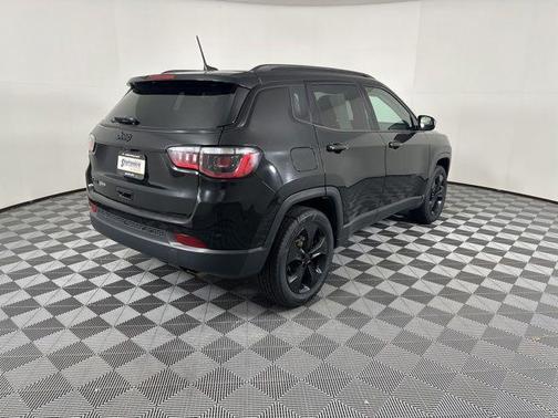 Diamond Black Crystal Pearlcoat 2021 Jeep Compass Latitude