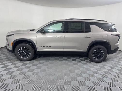 Sandstone Gray 2026 Chevrolet Traverse AWD Z71