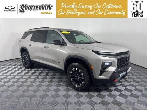 Sandstone Gray 2026 Chevrolet Traverse AWD Z71