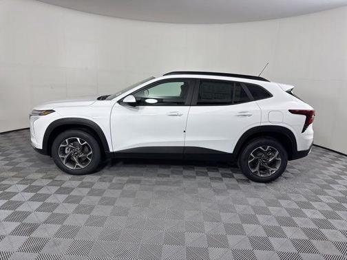 Summit White 2026 Chevrolet Trax LT