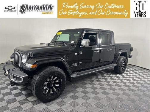 Black Clearcoat 2020 Jeep Gladiator Overland