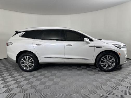 2023 Buick Enclave Premium AWD