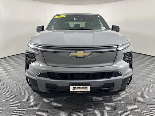 2026 Chevrolet Silverado EV LT