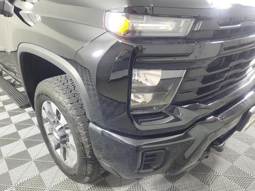 2024 Chevrolet Silverado 2500 Custom