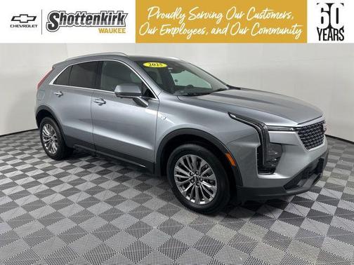 2025 Cadillac XT4 Premium Luxury