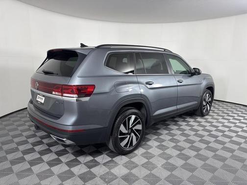 2025 Volkswagen Atlas 2.0T SE w/Technology 4MOTION