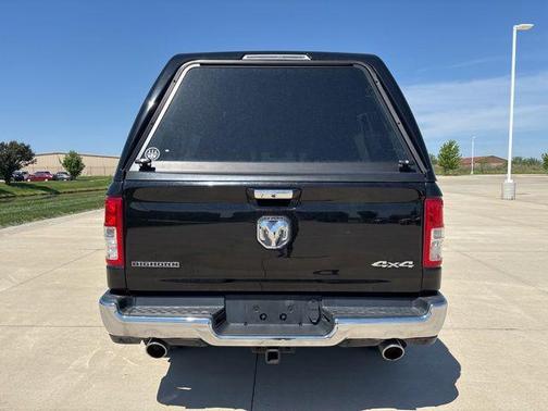 Diamond Black Crystal Pearlcoat 2019 RAM 1500 Big Horn