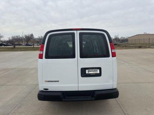 Summit White 2026 Chevrolet Express 2500 2500 Regular Wheelbase, WT, RWD