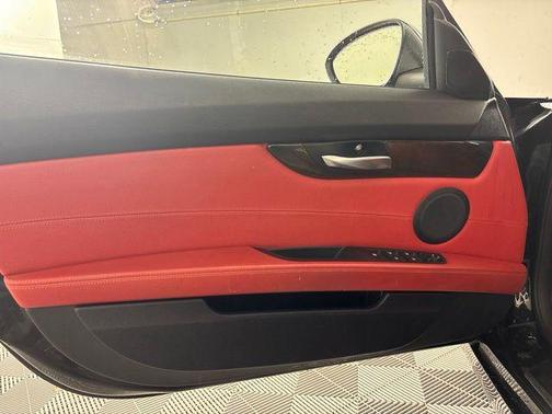 Black Sapphire Metallic 2009 BMW Z4 sDrive30i
