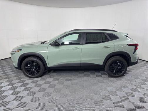 Cacti Green 2026 Chevrolet Trax FWD ACTIV