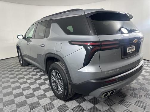 2025 Chevrolet Traverse LT Leather