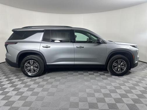 2025 Chevrolet Traverse LT Leather