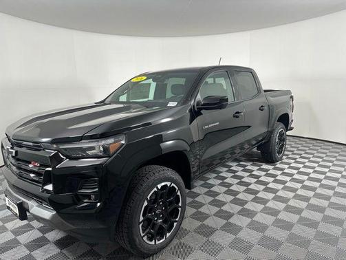 Black 2026 Chevrolet Colorado Z71