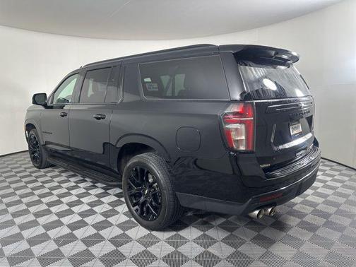 2024 Chevrolet Suburban RST