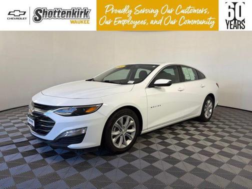 Summit White 2024 Chevrolet Malibu FWD 1LT