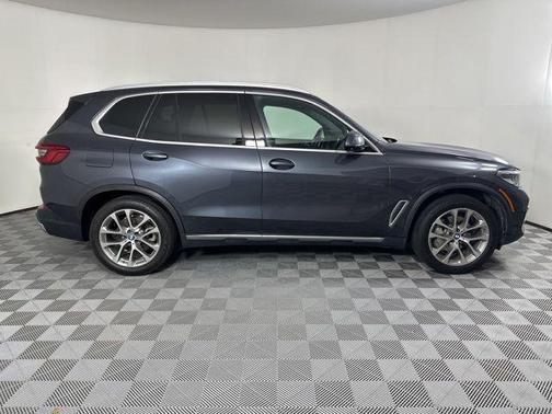 Arctic Gray Metallic 2020 BMW X5 xDrive40i