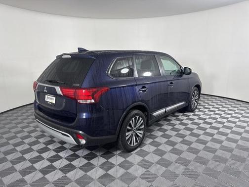 2020 Mitsubishi Outlander ES