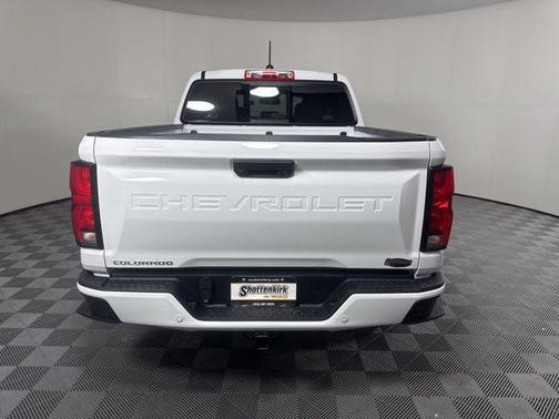Summit White 2026 Chevrolet Colorado LT