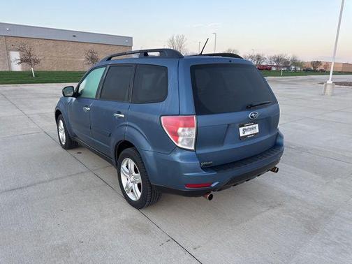 Newport Blue Pearl 2010 Subaru Forester 2.5 X Limited