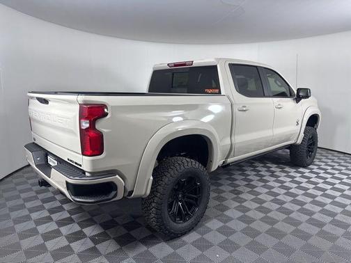 White Sands 2026 Chevrolet Silverado 1500 RST