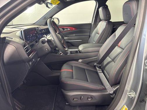 Sterling Gray Metallic 2026 Chevrolet Traverse RS