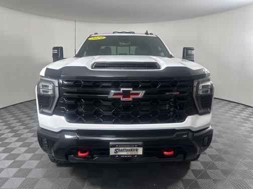 2024 Chevrolet Silverado 2500 4WD Crew Cab Standard Bed ZR2