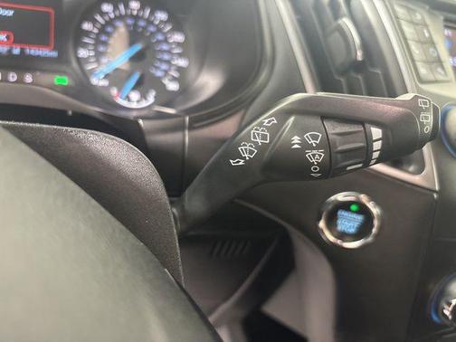 Stone Gray Metallic 2019 Ford Edge SE