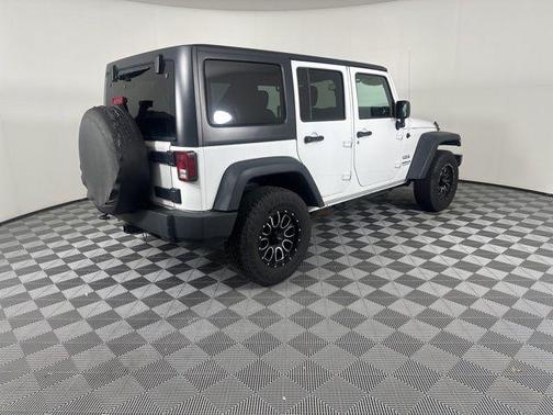 Bright White Clearcoat 2016 Jeep Wrangler Unlimited Sport