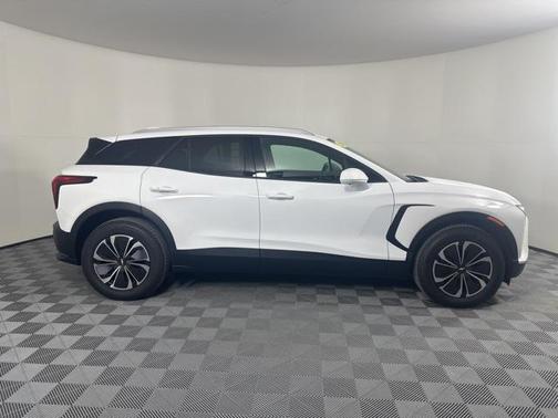 2025 Chevrolet Blazer EV eAWD LT