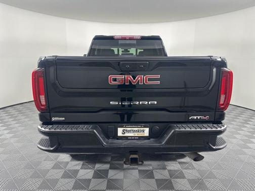 2022 GMC Sierra 2500 AT4
