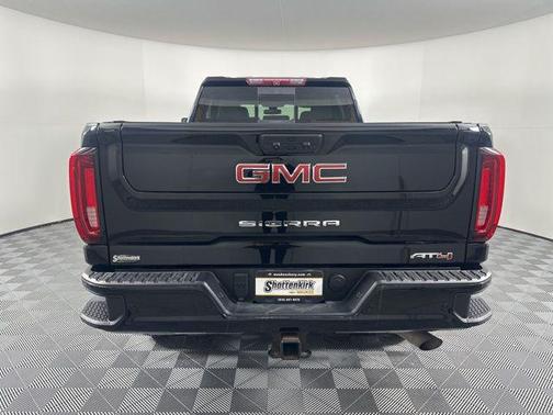 2022 GMC Sierra 2500 AT4