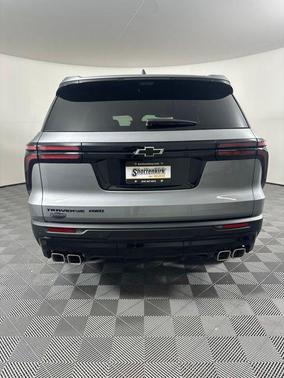 Sterling Gray Metallic 2026 Chevrolet Traverse LT