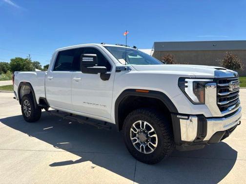 Summit White 2024 GMC Sierra 2500 SLE