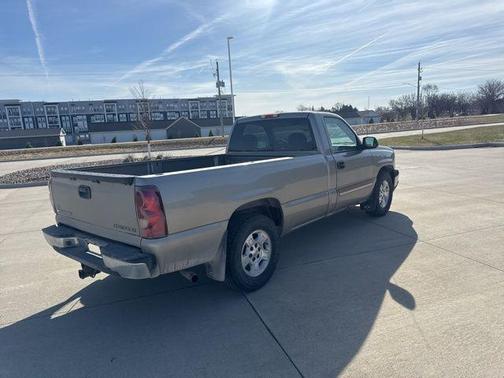 2003 Chevrolet Silverado 1500 LS