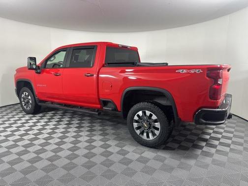 2022 Chevrolet Silverado 2500 Custom