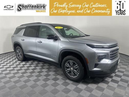 2024 Chevrolet Traverse LT