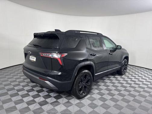 Mosaic Black Metallic 2026 Chevrolet Equinox 1LT