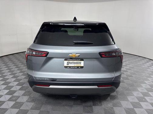 Sterling Gray Metallic 2026 Chevrolet Equinox 1LT