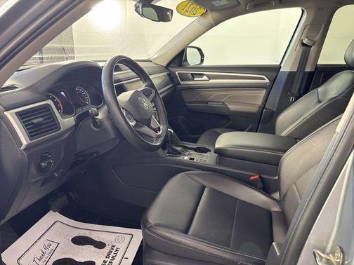 Pyrite Silver Metallic 2021 Volkswagen Atlas 3.6L SE w/Technology