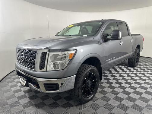 2018 Nissan Titan SV