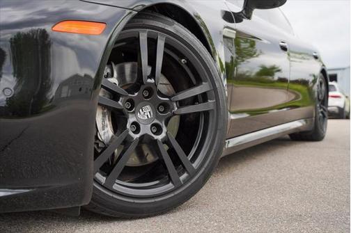 2014 Porsche Panamera 4S Executive