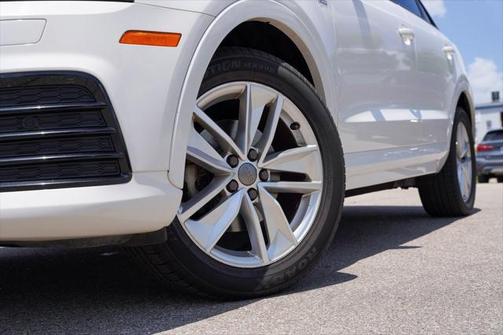 2018 Audi Q3 2.0T Premium