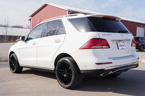 2016 Mercedes-Benz GLE-Class GLE 300d 4MATIC