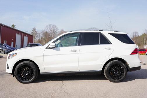 2016 Mercedes-Benz GLE-Class GLE 300d 4MATIC