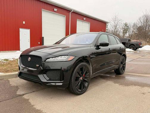 2017 Jaguar F-PACE S