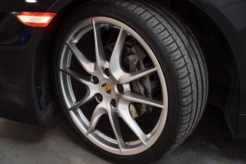 2014 Porsche Cayman Base