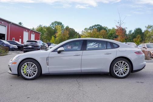 2020 Porsche Panamera 4 Executive